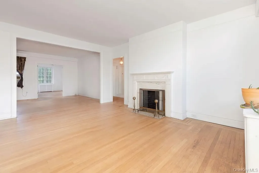 3513 76th Street Jackson Heights NY 11372