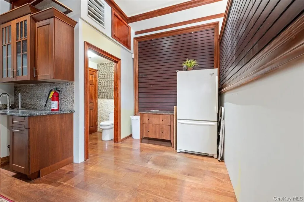 281 Broadway Bethpage NY 11714