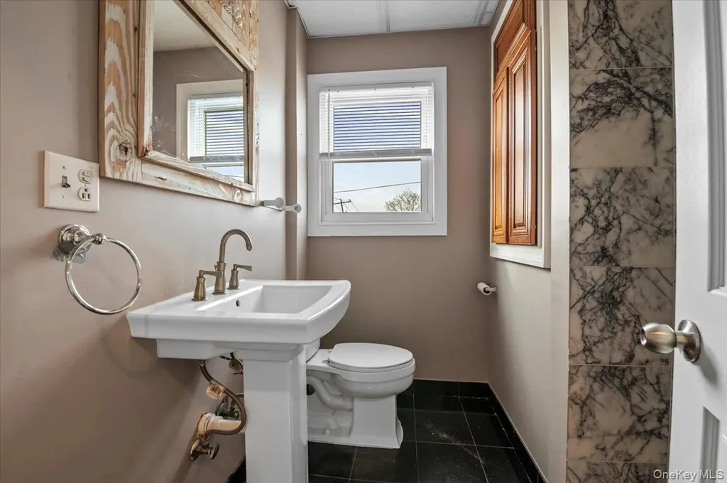 281 Broadway Bethpage NY 11714