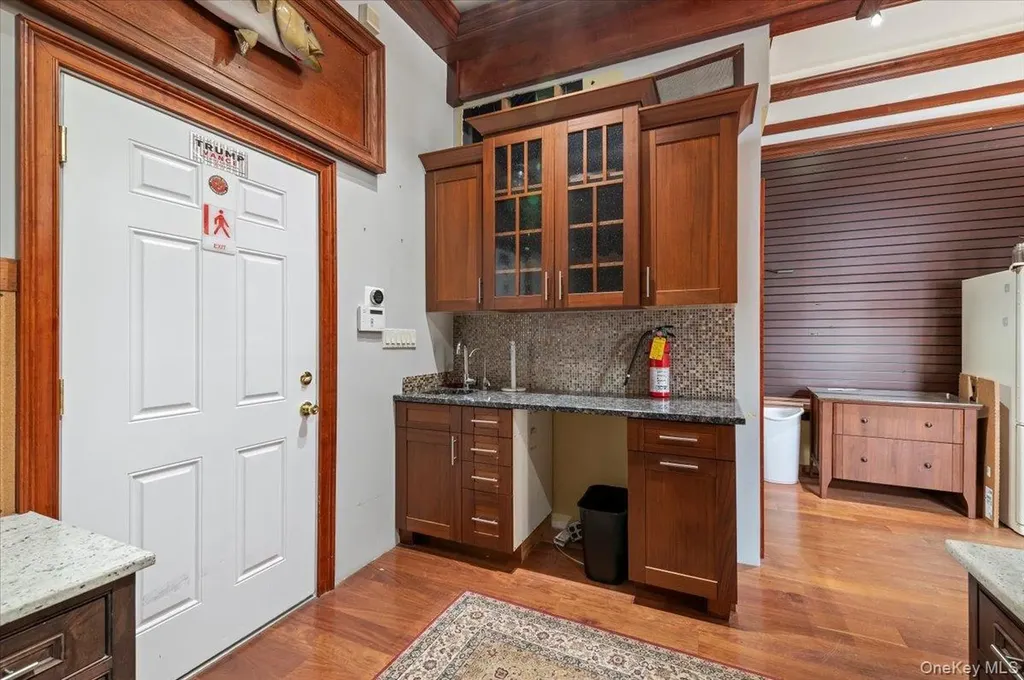 281 Broadway Bethpage NY 11714