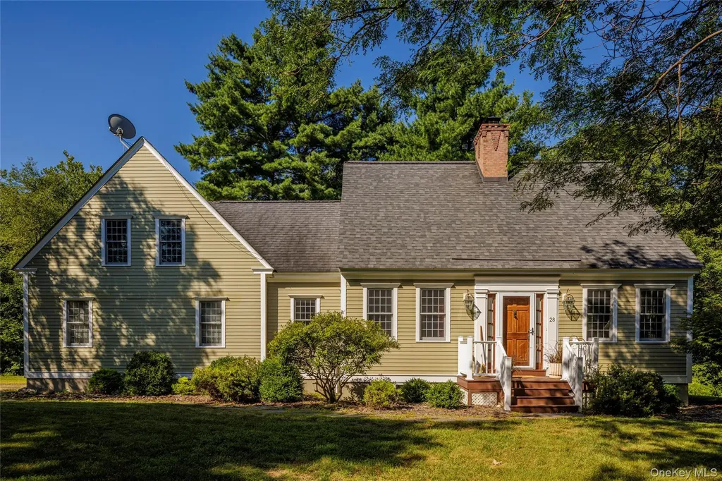 28 Green Brook Drive Chatham NY 12024