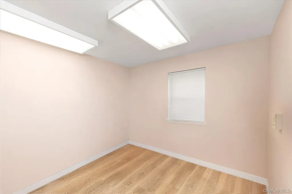 28-15 Bayside Lane Flushing NY 11358