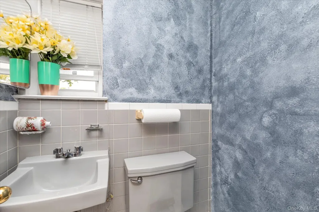 28-15 Bayside Lane Flushing NY 11358