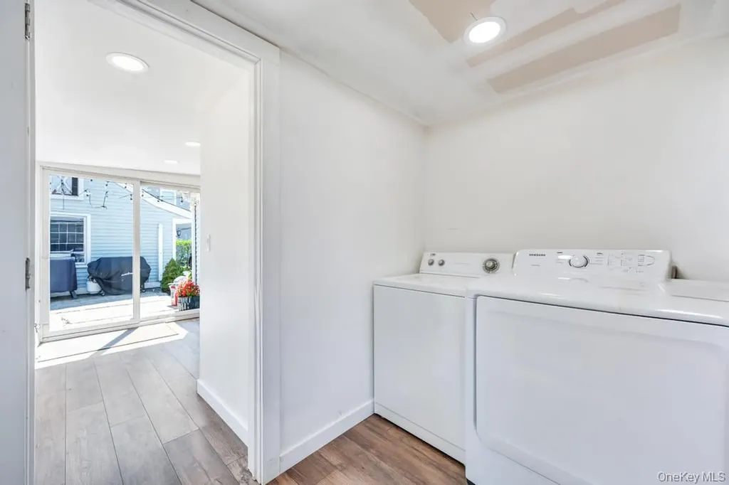 181 Blue Point Avenue Blue Point NY 11715