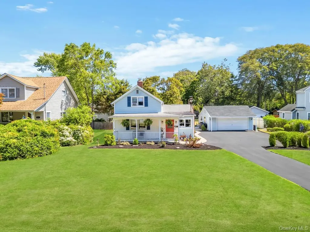 181 Blue Point Avenue Blue Point NY 11715