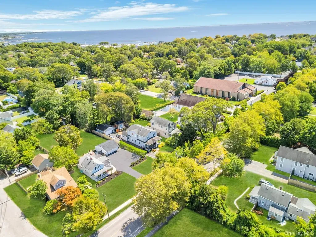 181 Blue Point Avenue Blue Point NY 11715