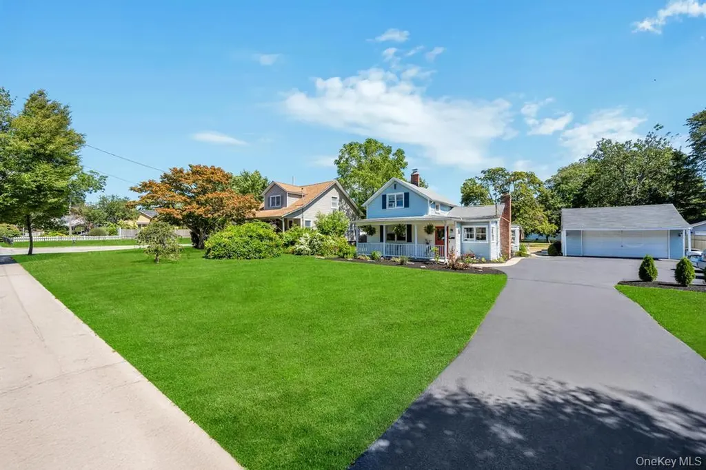 181 Blue Point Avenue Blue Point NY 11715