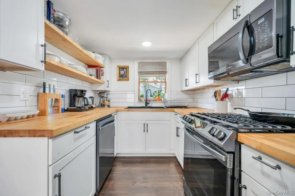 181 Blue Point Avenue Blue Point NY 11715