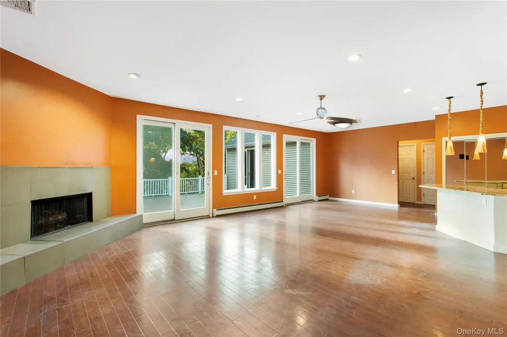 41 Park Drive Riverhead NY 11901