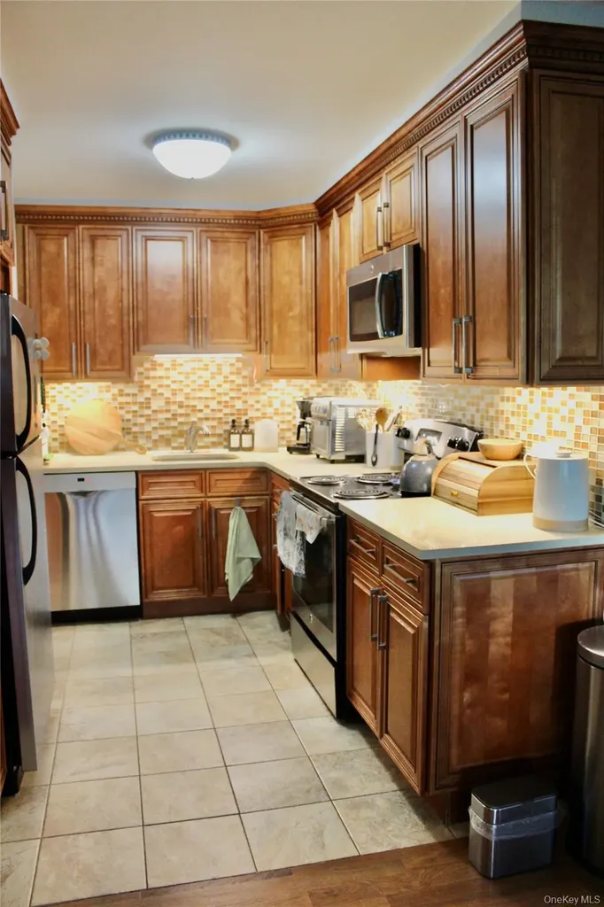 724 166th Street Beechhurst NY 11357