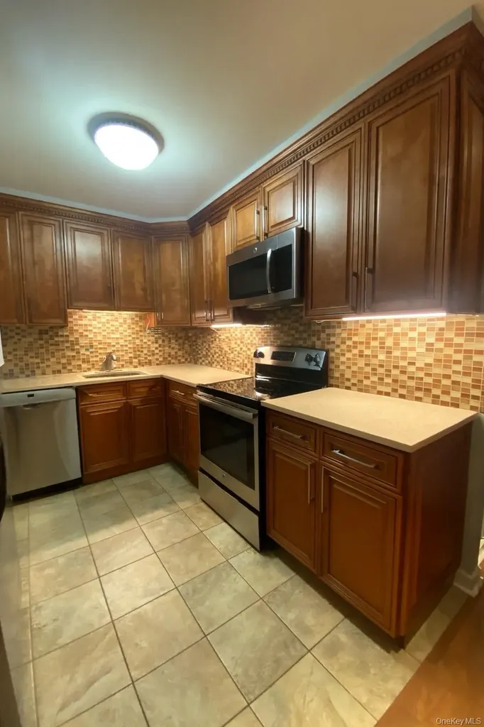 724 166th Street Beechhurst NY 11357