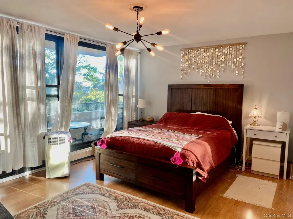 724 166th Street Beechhurst NY 11357