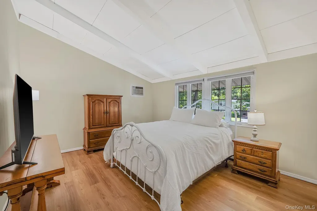 7 Deepdale Drive Commack NY 11725