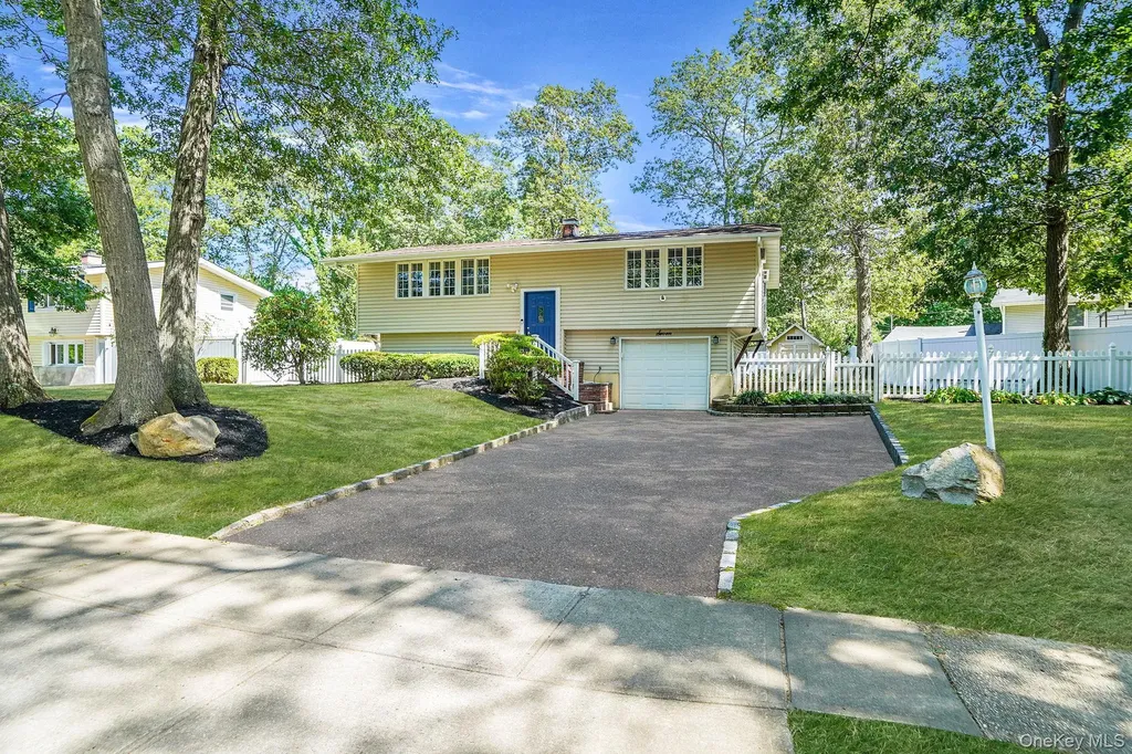 7 Deepdale Drive Commack NY 11725