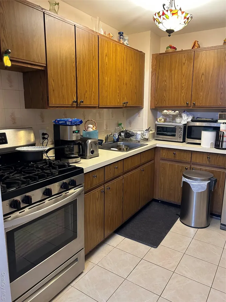 1285 Putnam Avenue Brooklyn NY 11221