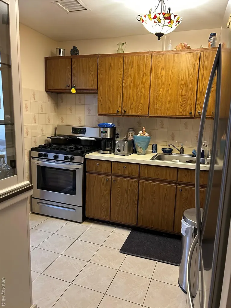 1285 Putnam Avenue Brooklyn NY 11221