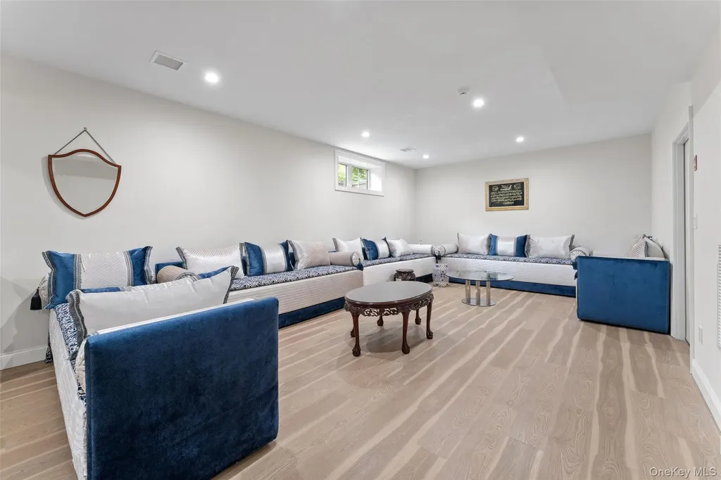 629 California Road Bronxville NY 10708