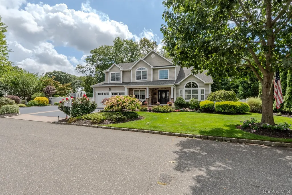 6 Hearthstone Lane Nesconset NY 11767