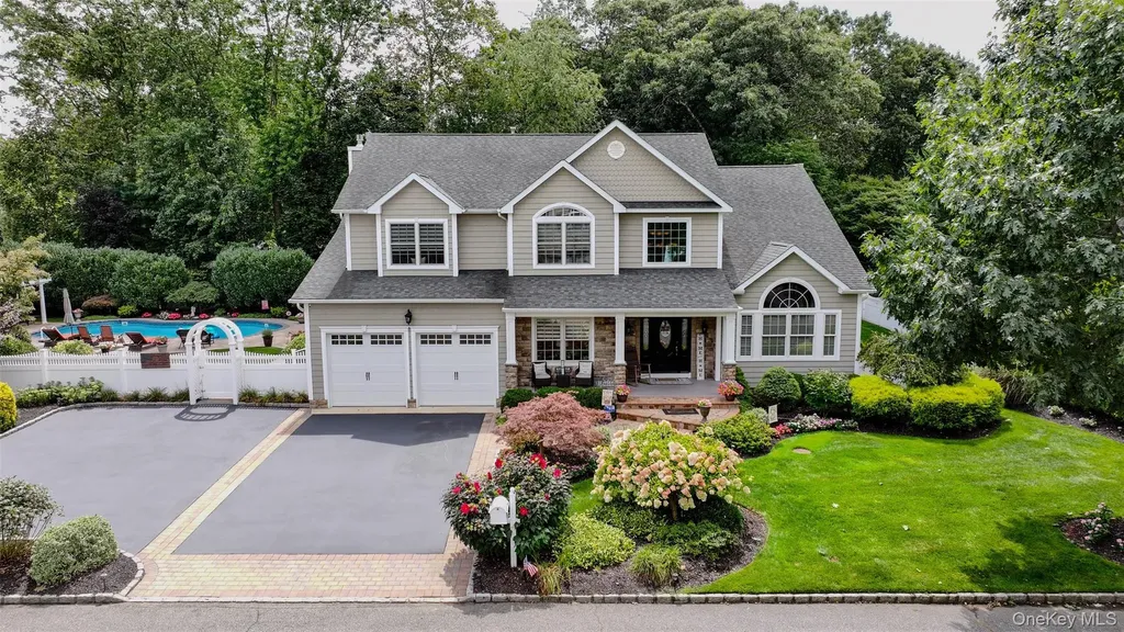6 Hearthstone Lane Nesconset NY 11767