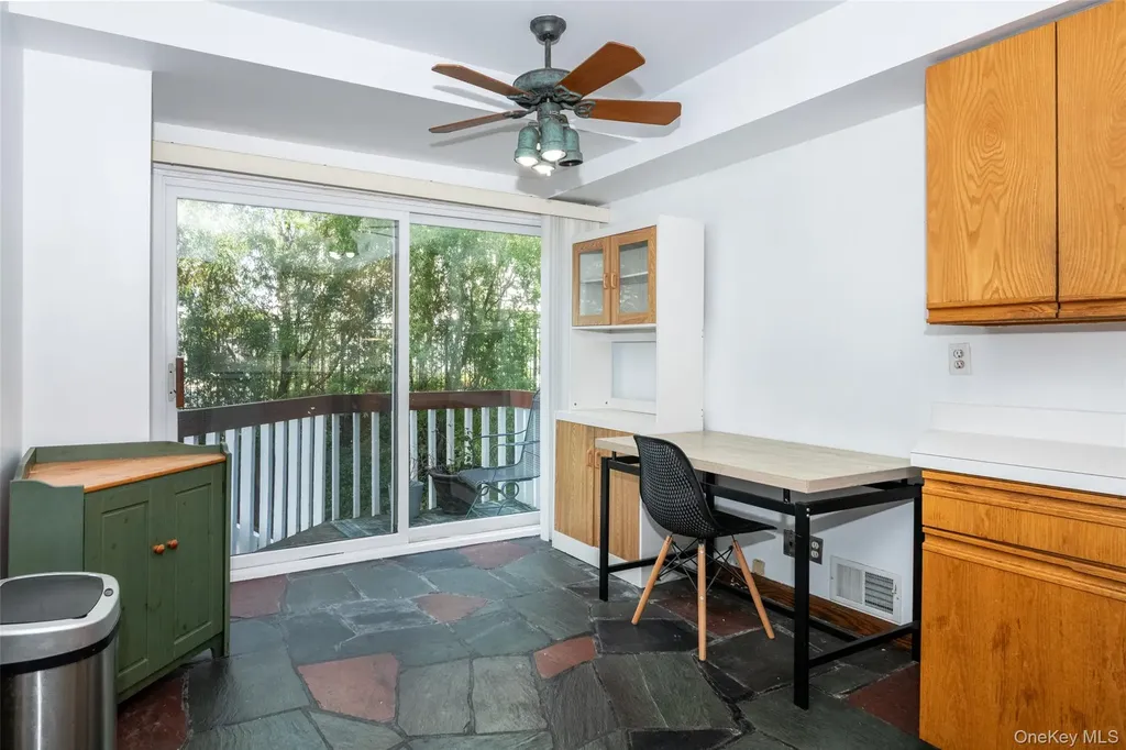 18 Windward Lane Bronx NY 10464