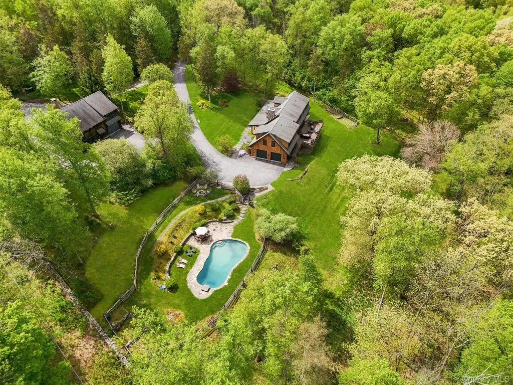 57 Cedar Berry Lane Dover Plains NY 12522