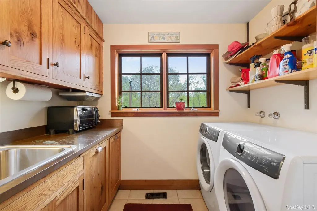 57 Cedar Berry Lane Dover Plains NY 12522