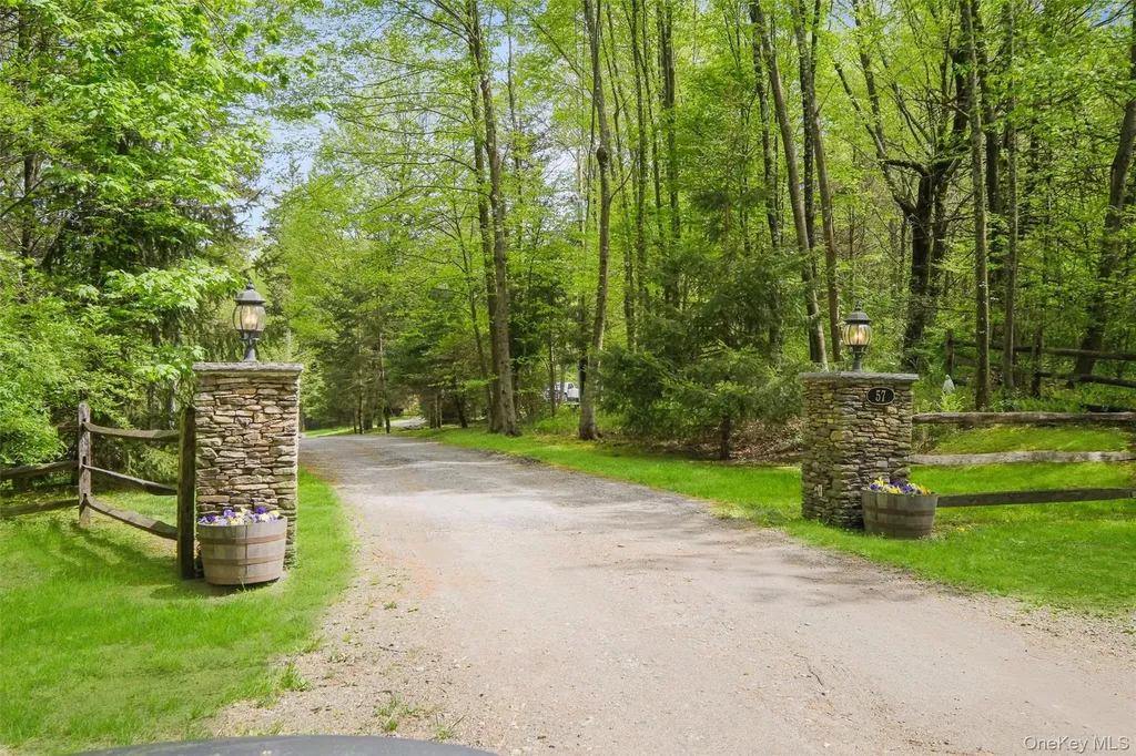 57 Cedar Berry Lane Dover Plains NY 12522