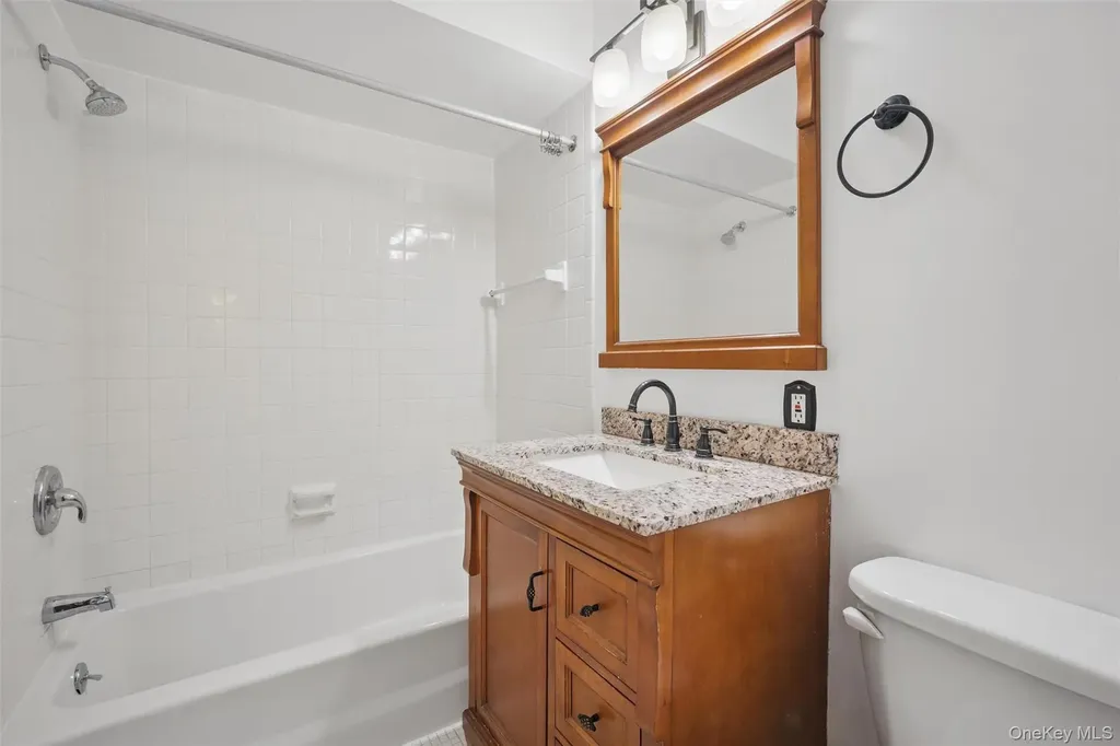 201 Commons Way Unit E Fishkill NY 12524