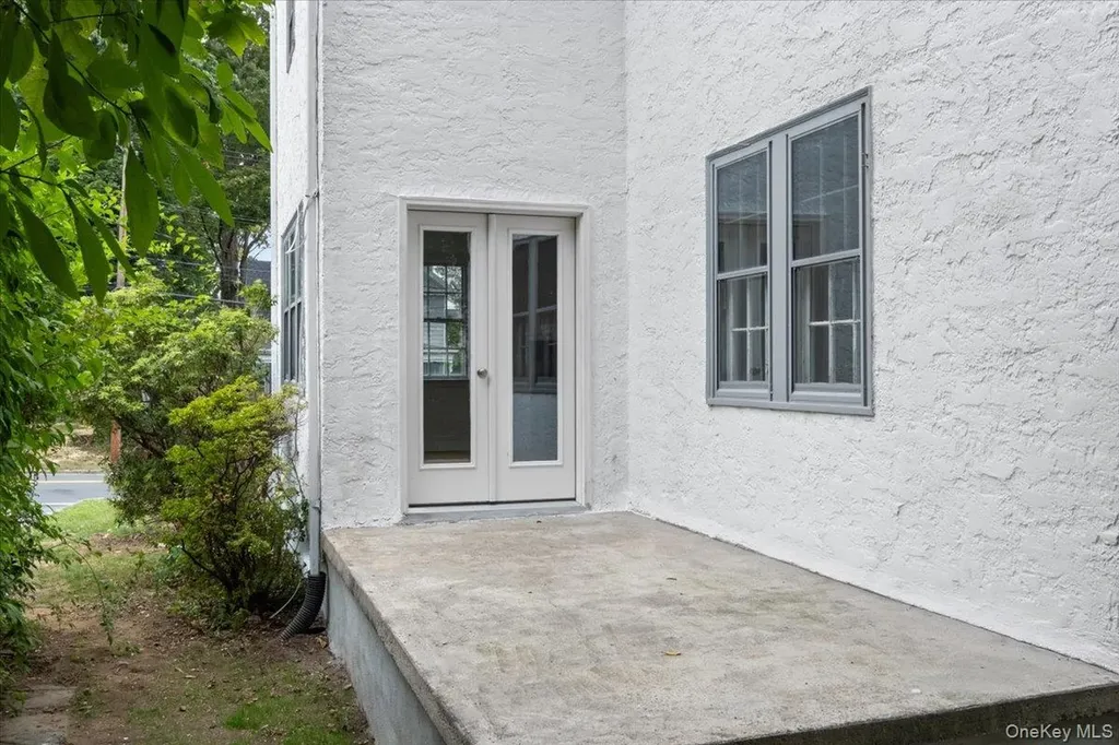 244 Boulevard Scarsdale NY 10583