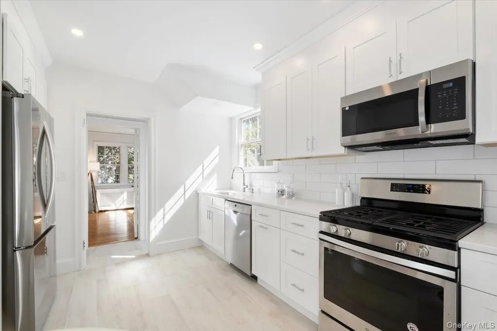 244 Boulevard Scarsdale NY 10583