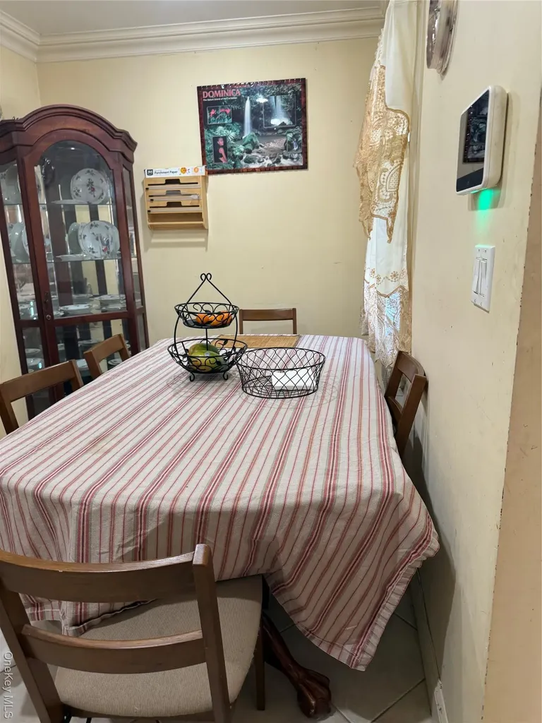 165 Heathcote Road Elmont NY 11003