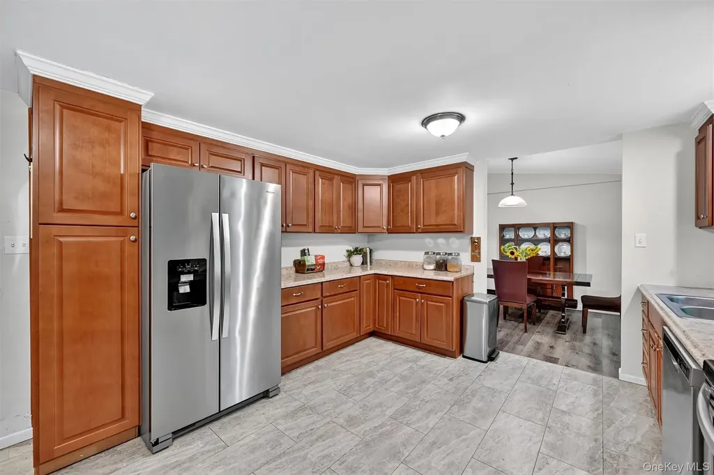 6 Tice Lane Middletown NY 10941