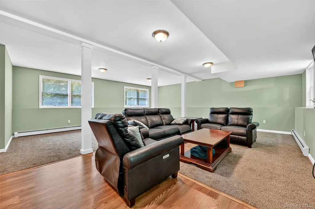 6 Tice Lane Middletown NY 10941