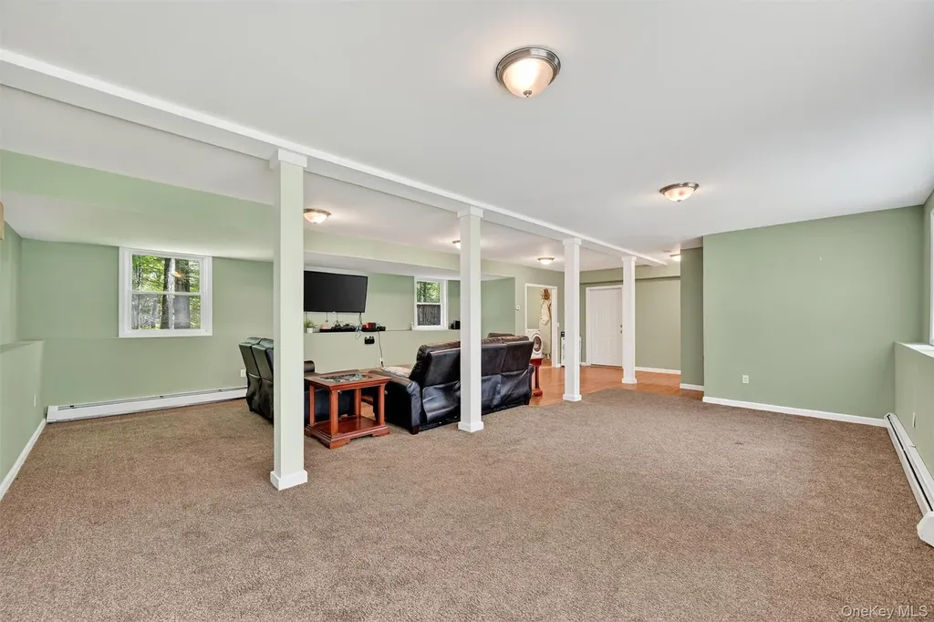 6 Tice Lane Middletown NY 10941