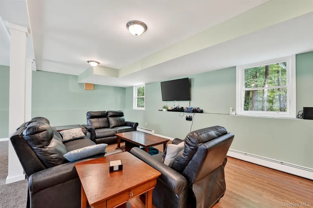 6 Tice Lane Middletown NY 10941