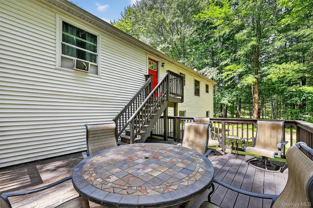 6 Tice Lane Middletown NY 10941