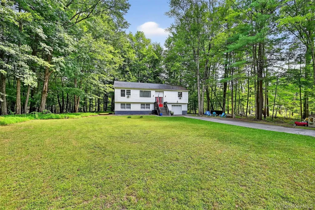6 Tice Lane Middletown NY 10941