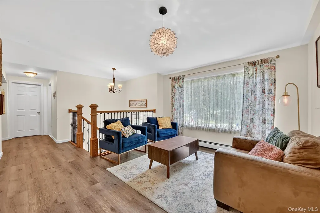 6 Tice Lane Middletown NY 10941