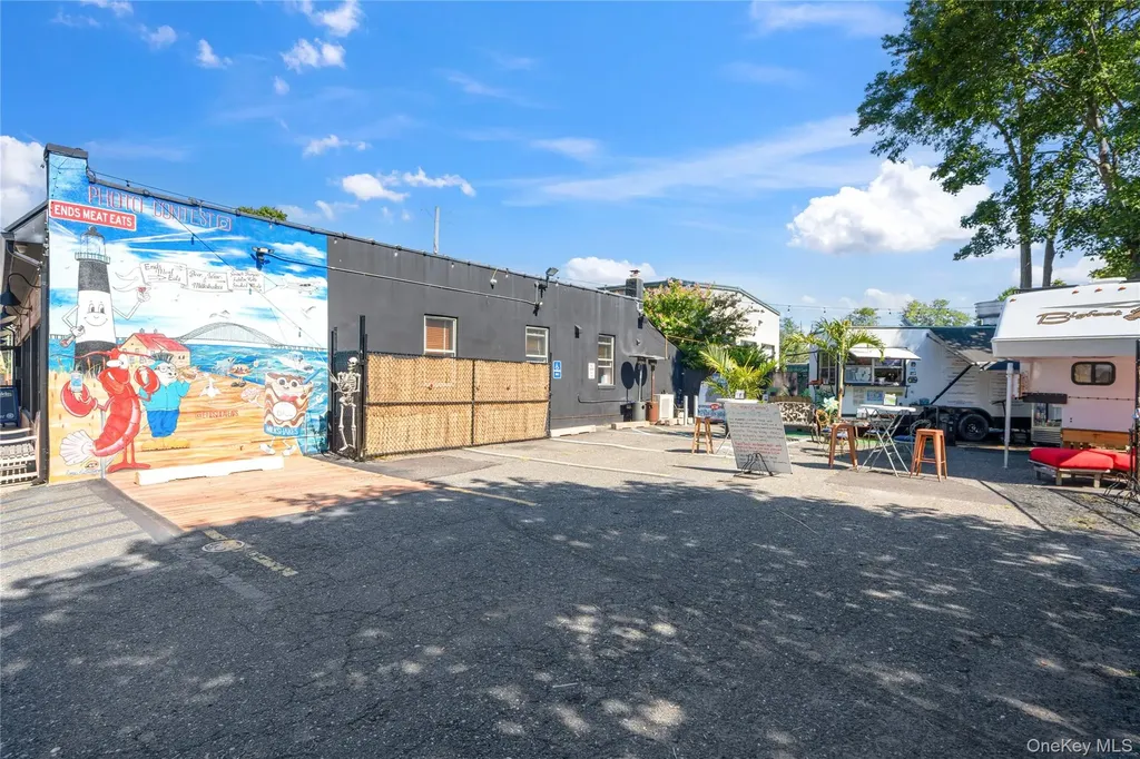 20 Ackerson Street Bay Shore NY 11706