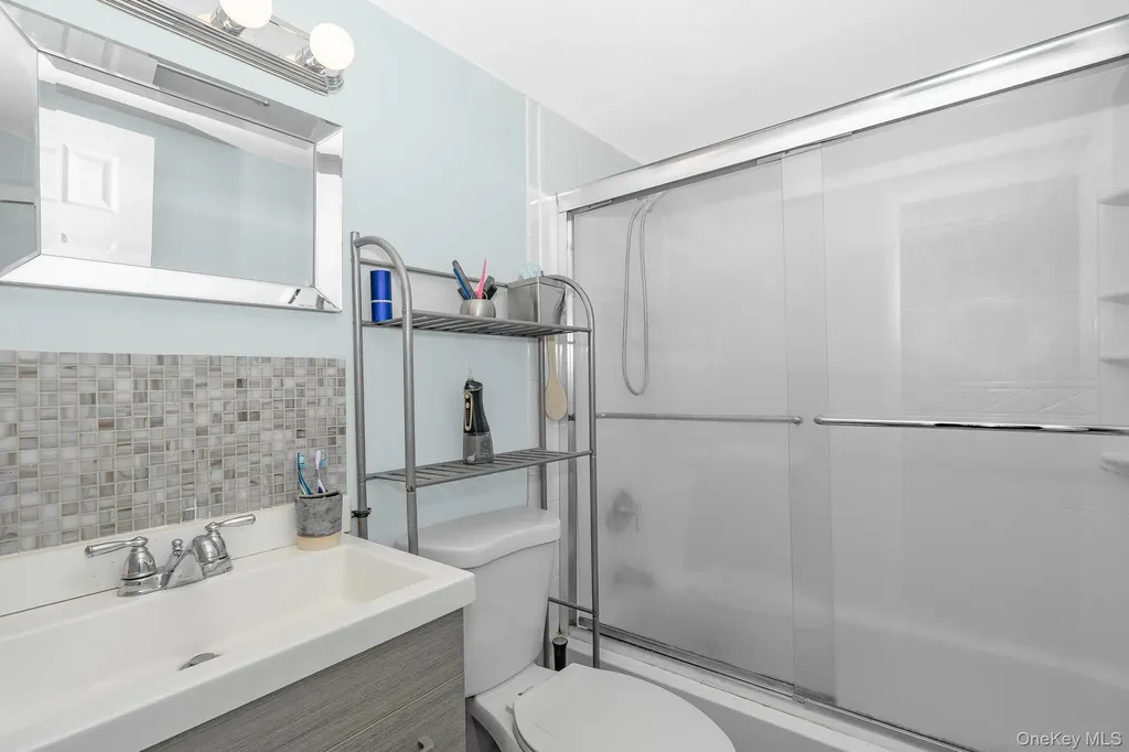 2449F Union Boulevard Islip NY 11751