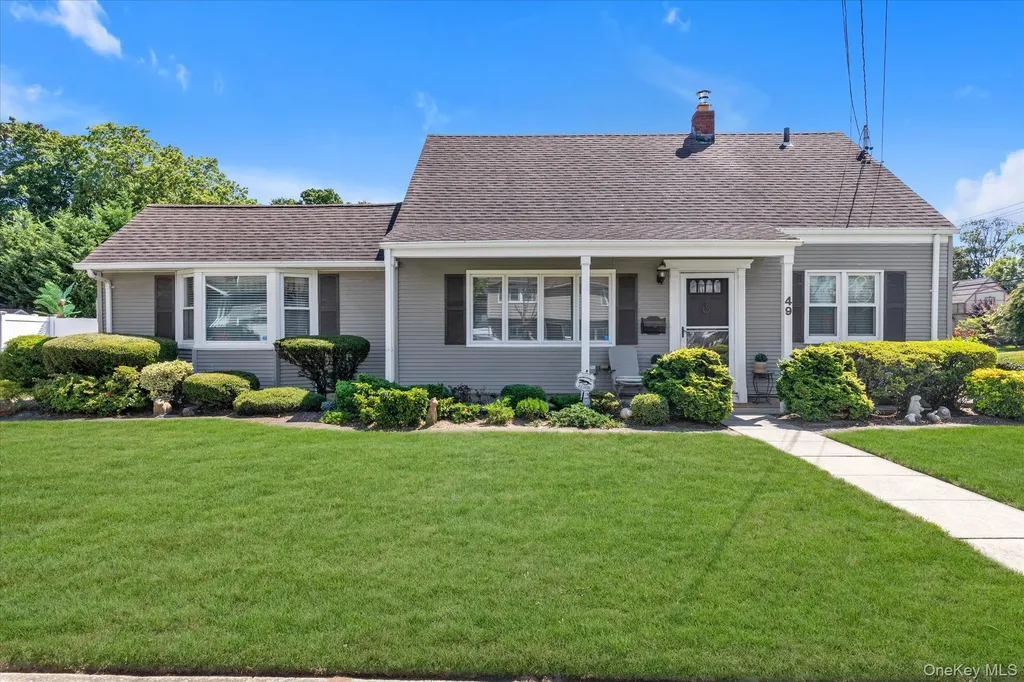 49 Princeton Place Merrick NY 11566