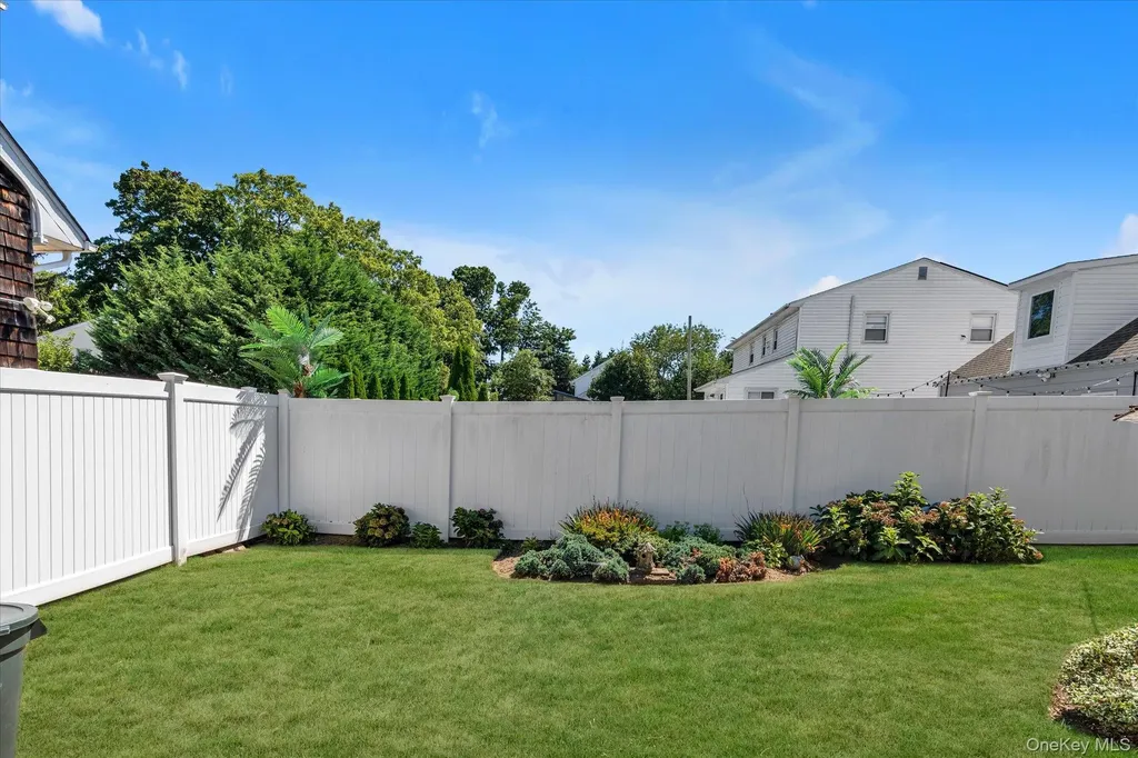 49 Princeton Place Merrick NY 11566