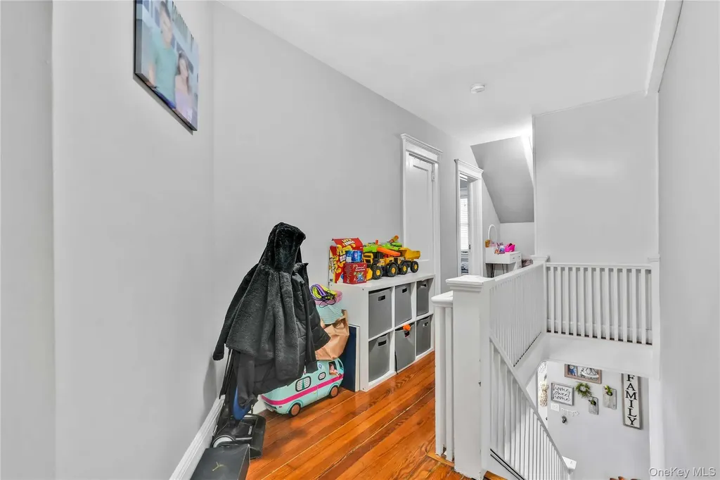 16008 12th Road Beechhurst NY 11357
