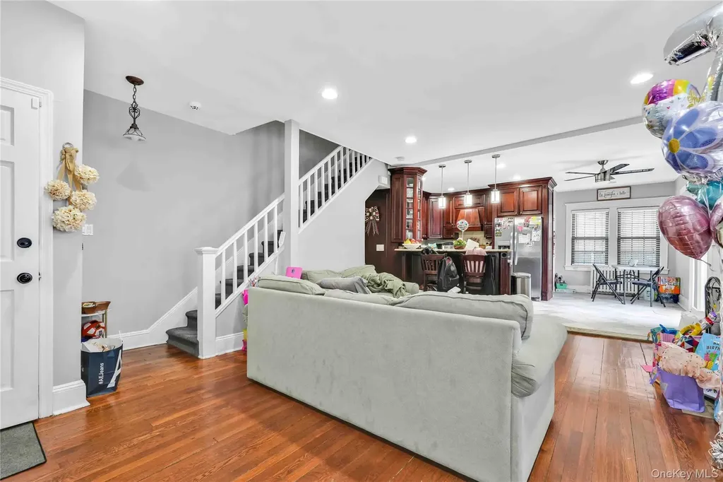 16008 12th Road Beechhurst NY 11357