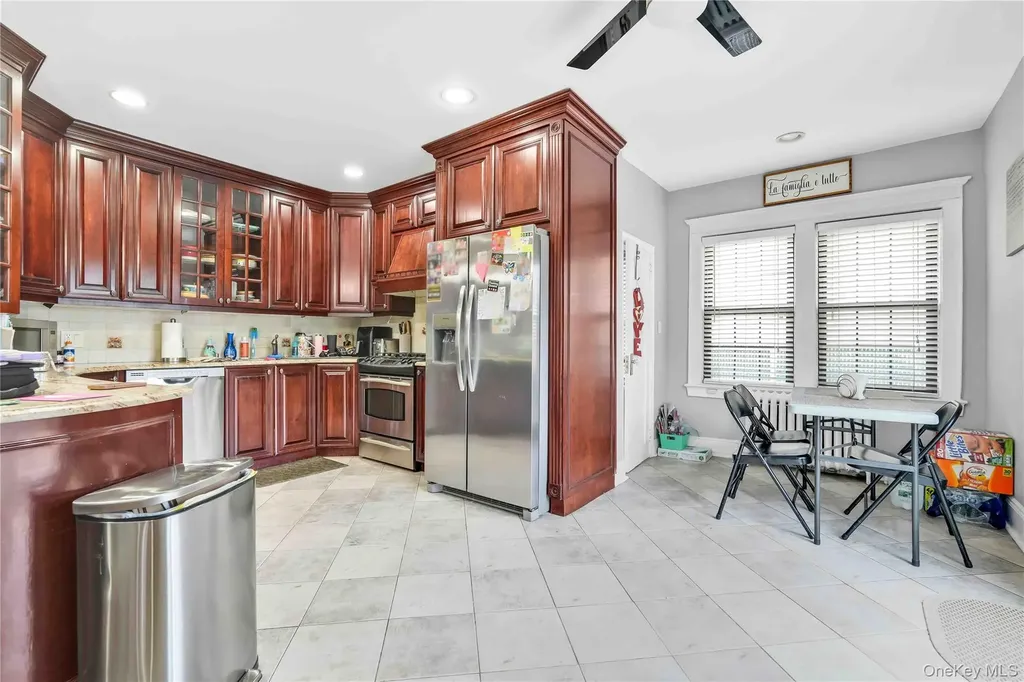 16008 12th Road Beechhurst NY 11357