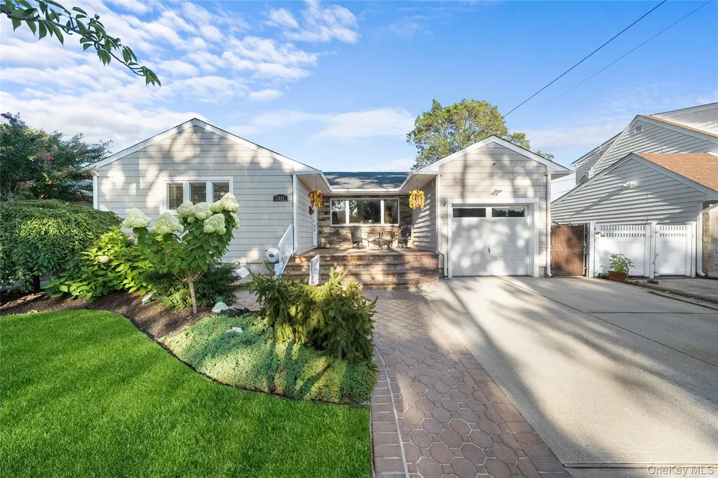 1441 Roth Road Seaford NY 11783