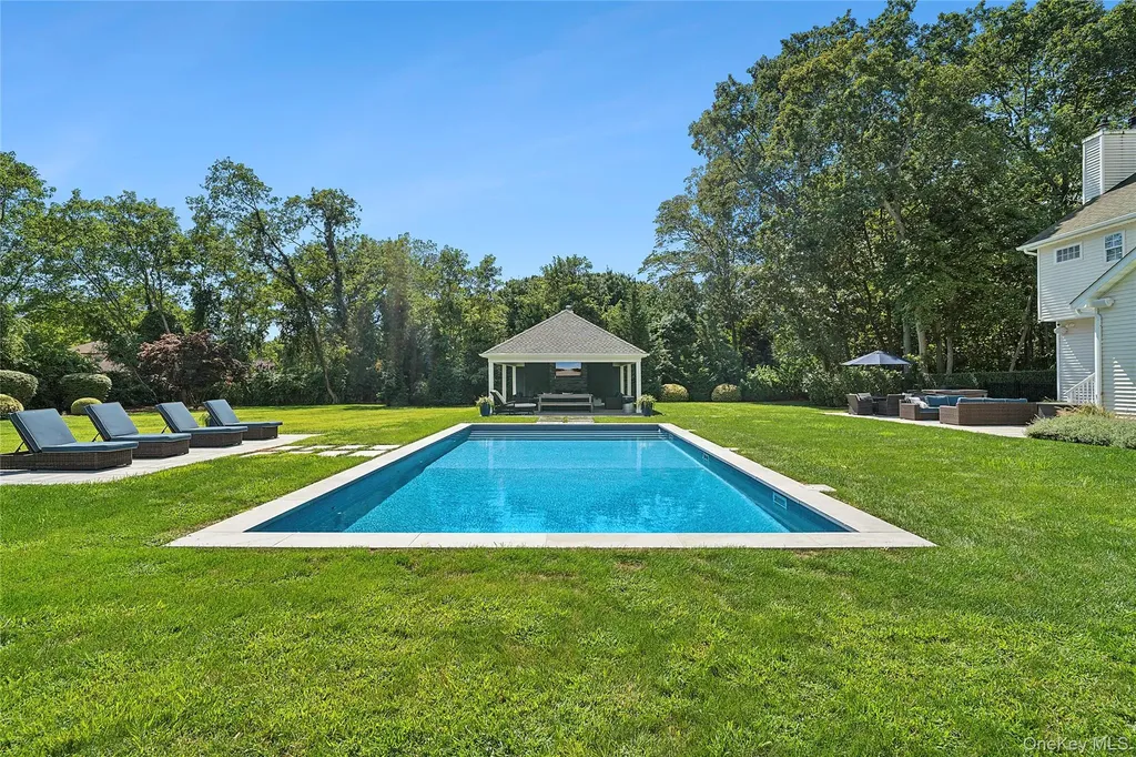 75 Inlet View Path East Moriches NY 11940