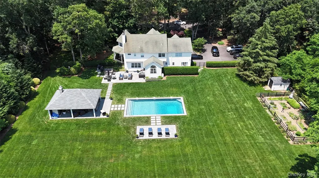 75 Inlet View Path East Moriches NY 11940