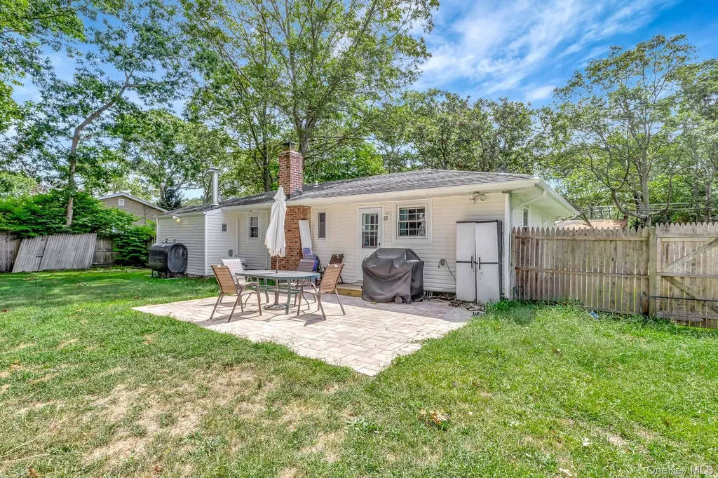 169 Pawnee Avenue Mastic NY 11950
