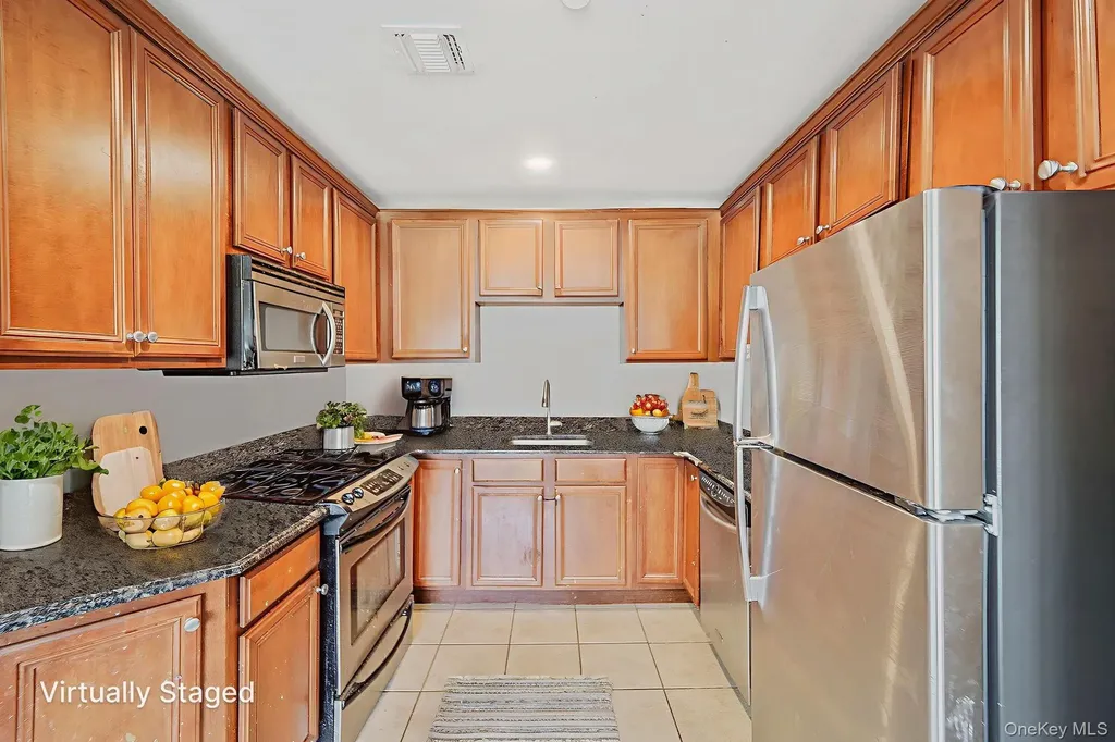 258 Medea Way Central Islip NY 11722